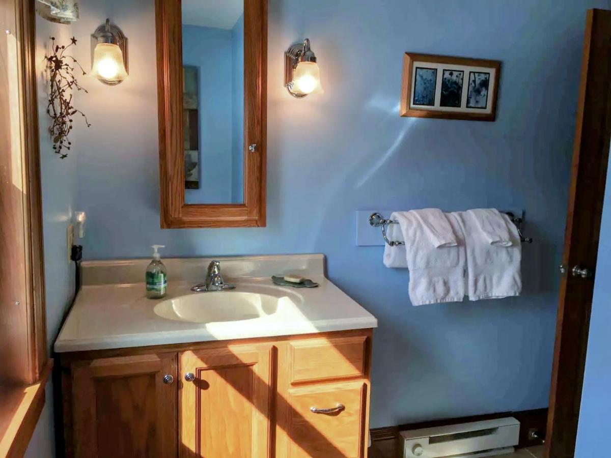 Private 2 Bedrooms And 1 Bathroom In Grand Victorian Home In The Heart Of The Whiite Mountains! Great Host Whitefield Bagian luar foto