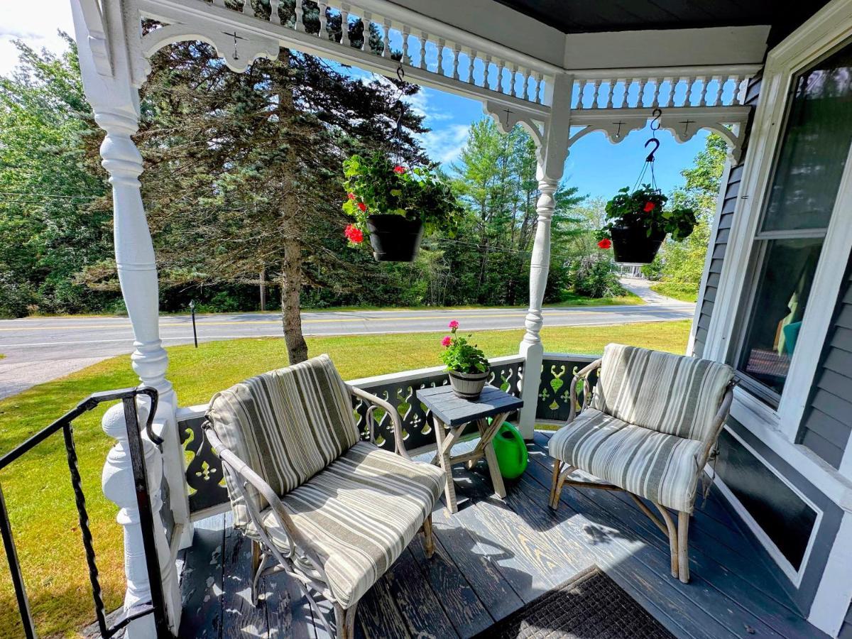 Private 2 Bedrooms And 1 Bathroom In Grand Victorian Home In The Heart Of The Whiite Mountains! Great Host Whitefield Bagian luar foto